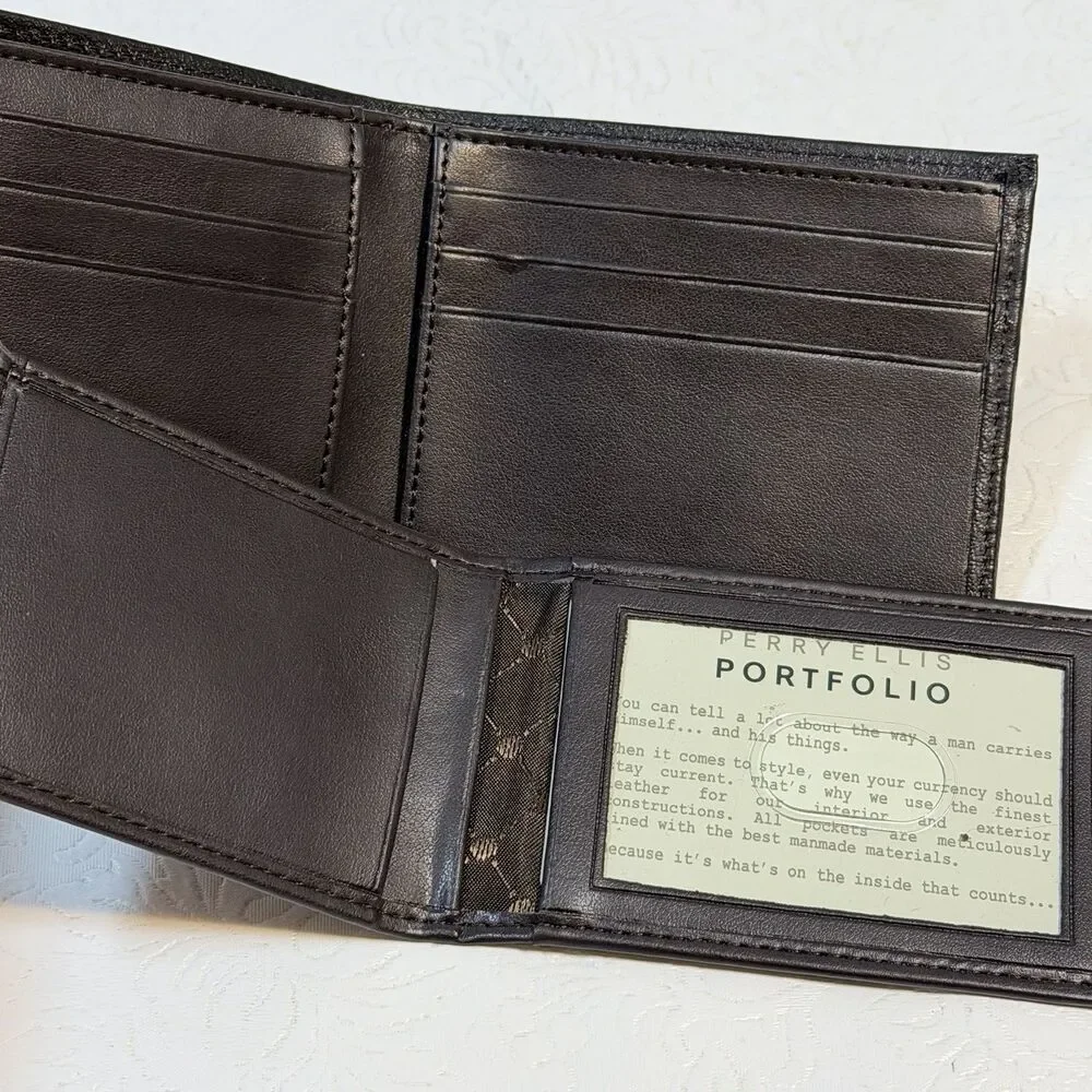Perry Ellis Portfolio Bifold Leather Wallet